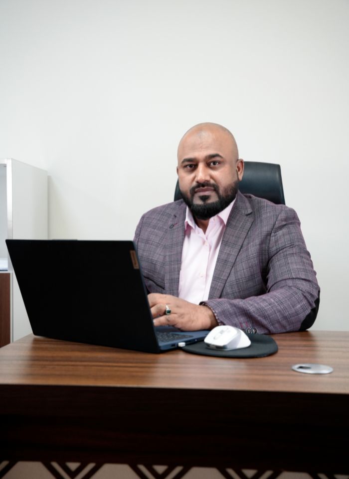 business consultant in dubai